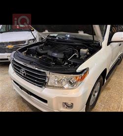 تۆیۆتا لاند کروزەر